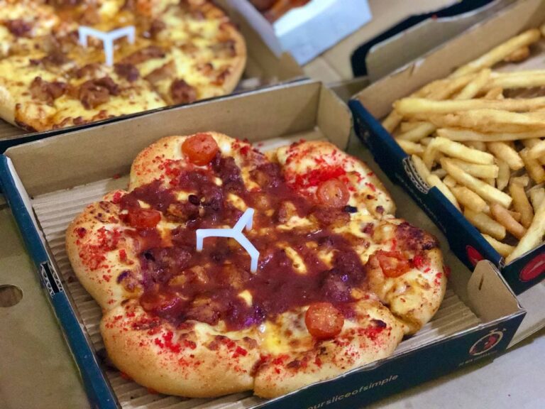 Pizza Hut CNY 2021 The Red Oak Tree